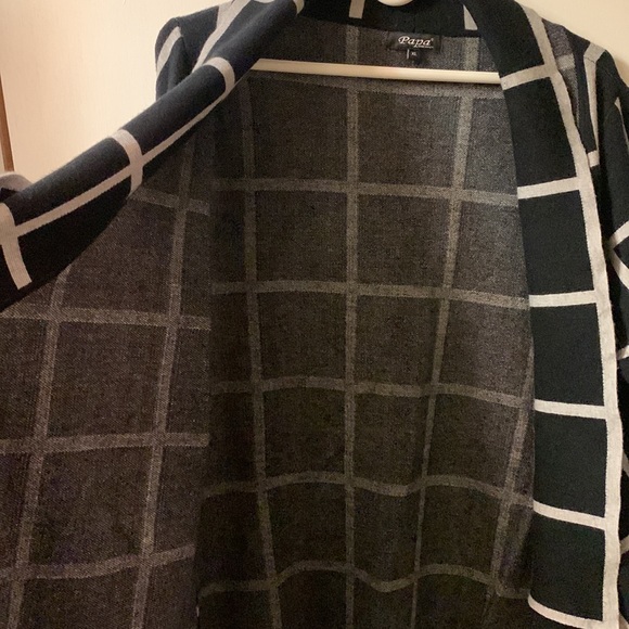 Black and Gray Squared Cardigan - Picture 4 of 6